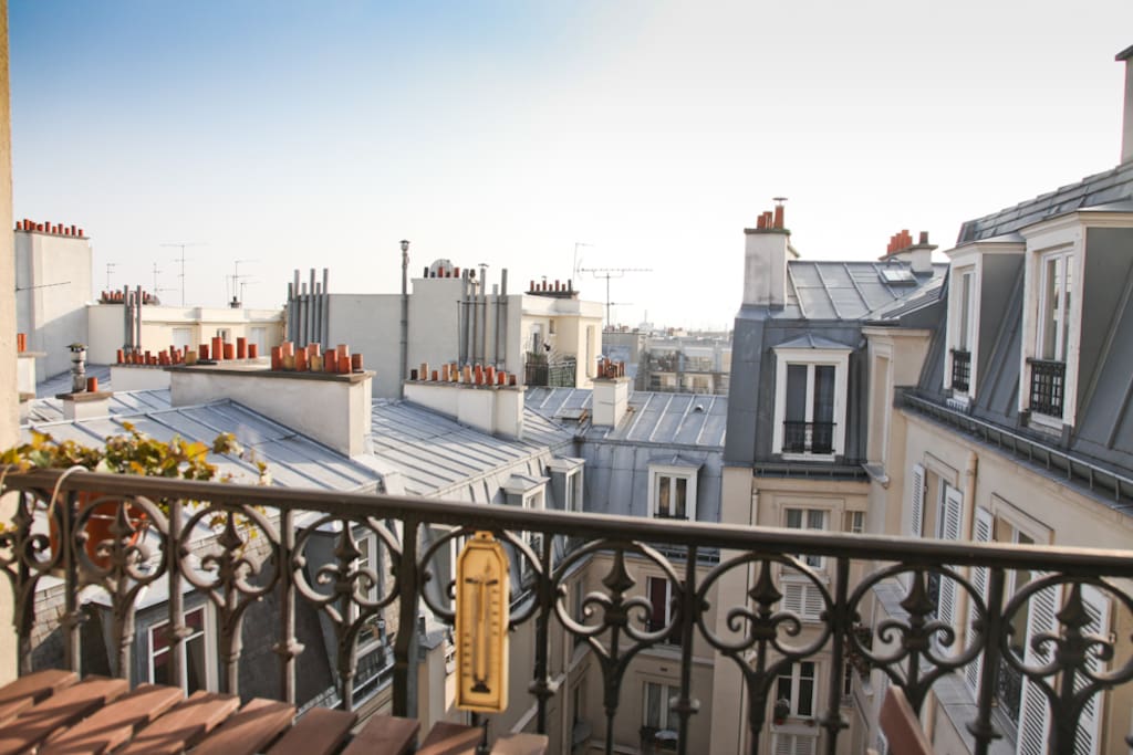 The main room's balcony.