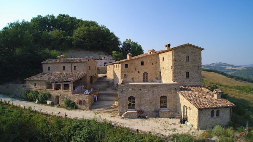 Medieval Room of Fosse - Castle