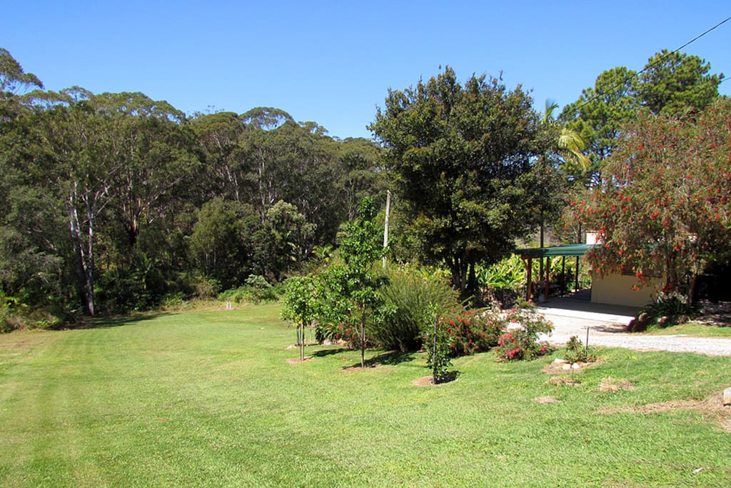 View of the flat from the driveway - 2014 (2016, and the trees and shrubs have grown... a lot ;-)