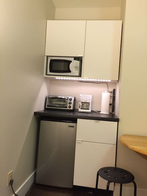 BR+BATH w/ semi-private entrance - Houses for Rent in Los Angeles