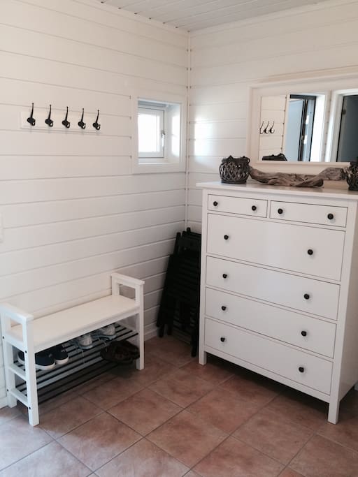 Sjøbu i vakre maritime omgivelser! apartments for rent in ...