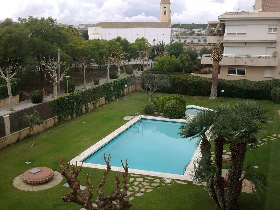 PISCINA COMUNITARIA