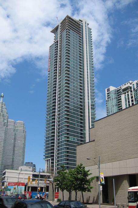 the heart of downtown toronto the heart of downtown toronto