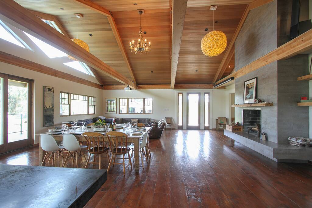 Modern Farm House on Goat Dairy Houses for Rent in Tomales