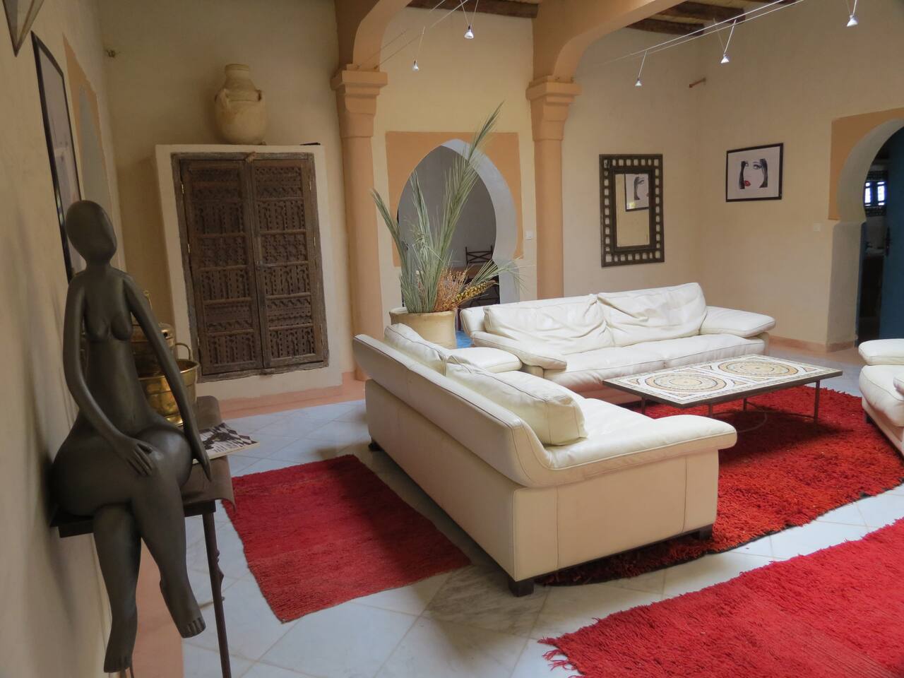 Magnifique maison en pisé au maroc maisons à louer à tadighoust