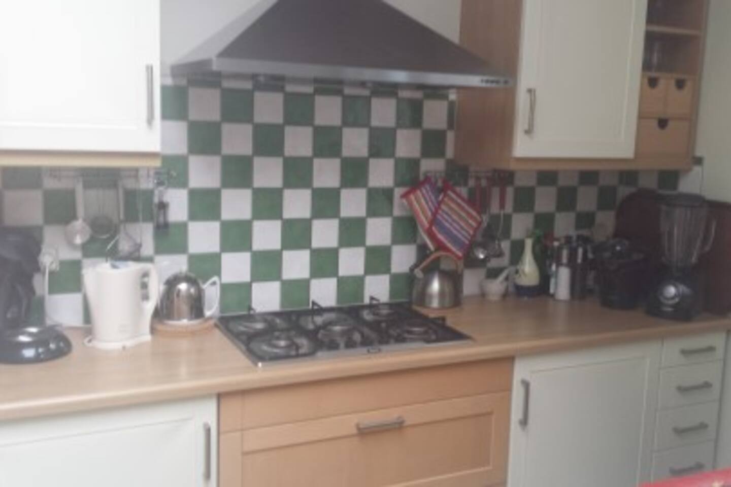 Ruime slaapkamer in charmant huis huizen te huur in utrecht