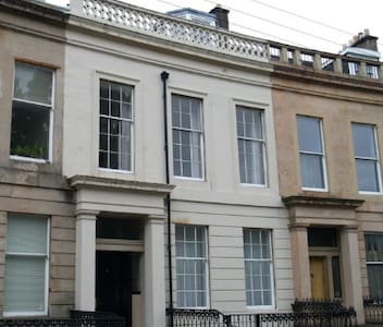 Room to let near all amenities in Glasgow