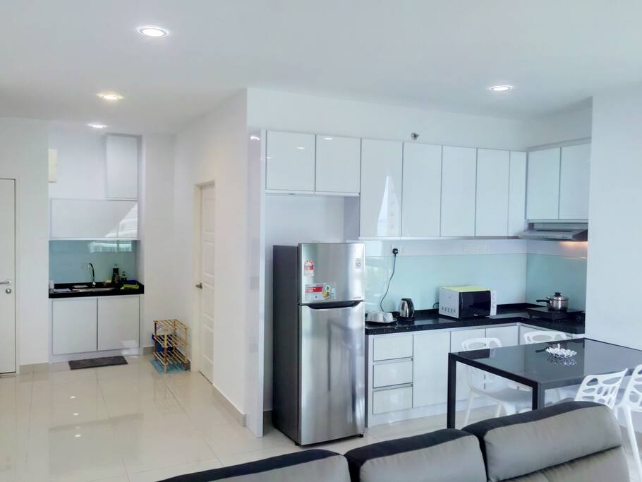 Gurney Seaview Apartment with Free WiFi
