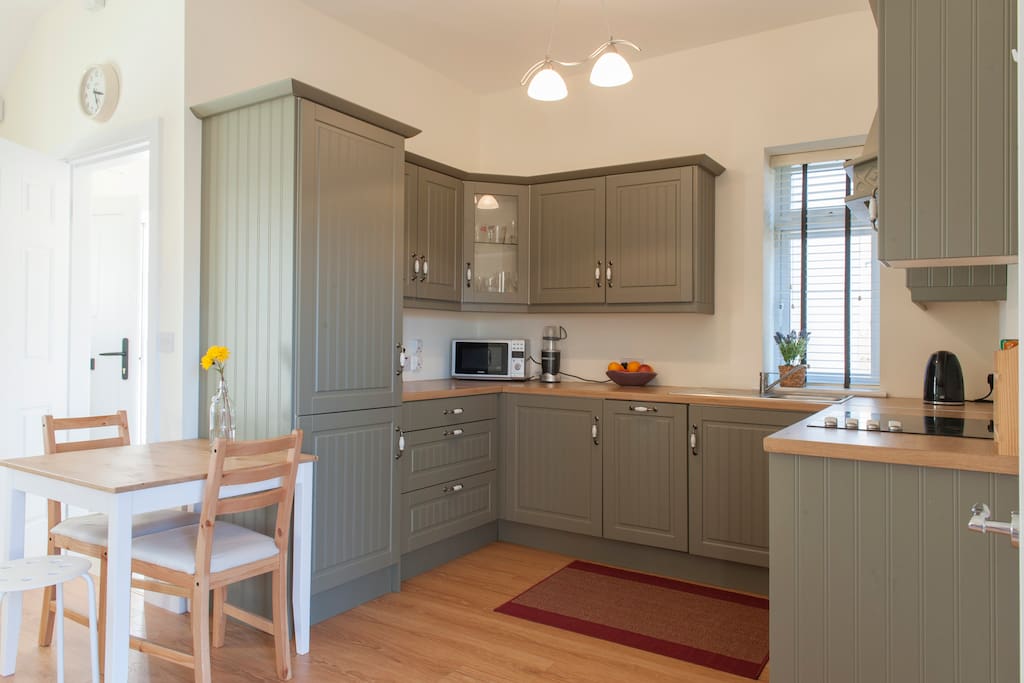 Country cottage beside the sea Houses for Rent in Drogheda