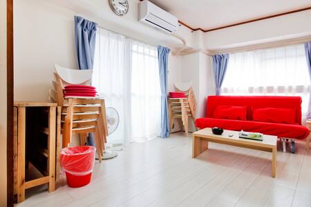 BIG! Near Subway & JR, Easy to Namba Umeda USJ #B5 - Apartment