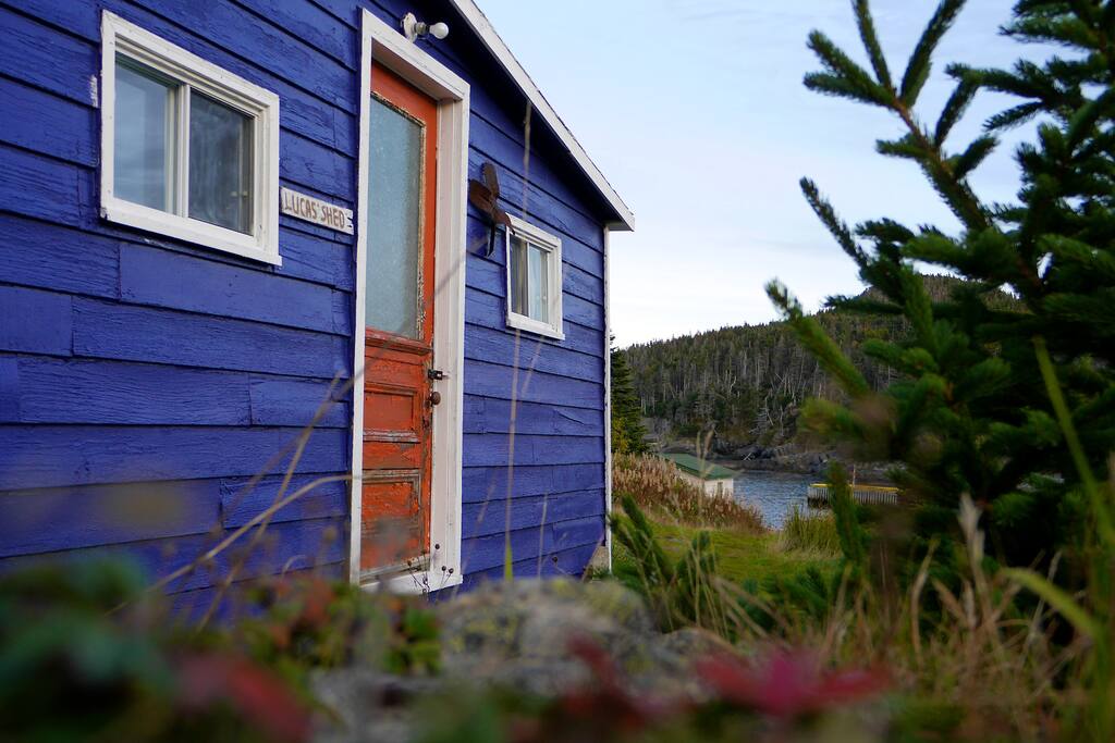 EAST COAST NEWFOUNDLAND BARN Cottages for Rent in Bauline East