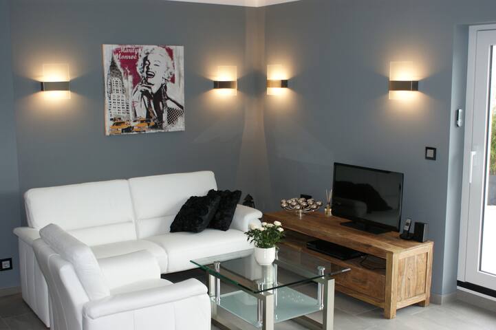 Penthouse rhein main bei frankfurt apartments zur miete in ... Tisch und bett florsheim