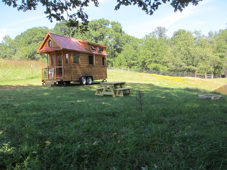 Cozy Tiny House near Athens, GA Cabins for Rent in Carlton tiny