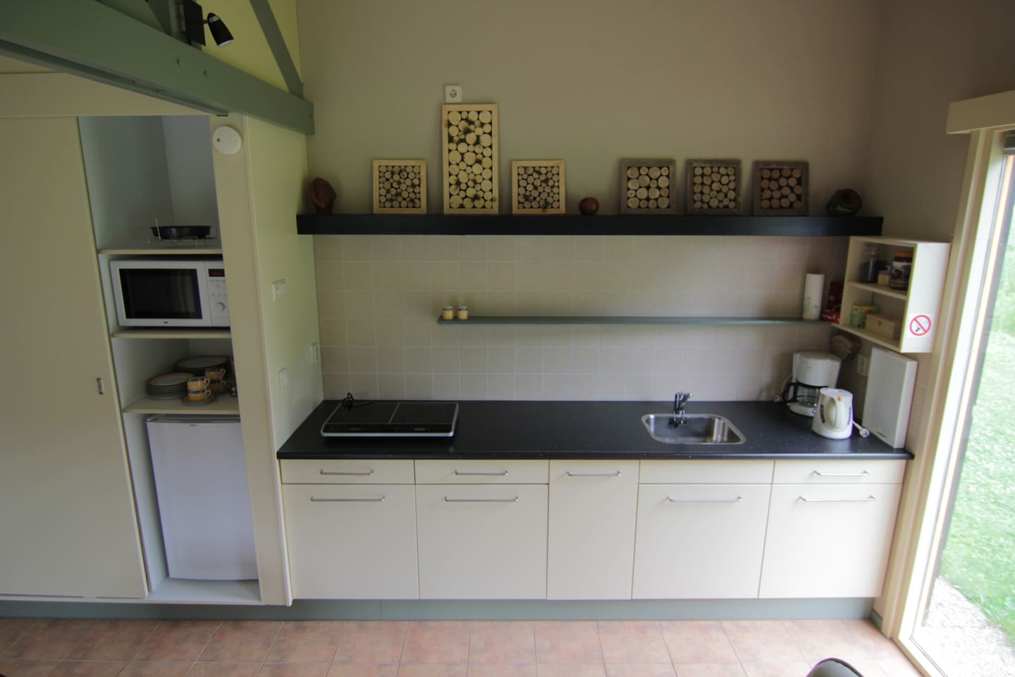 Gastenverblijf "het atelier": uniek zomerhuisjes/cottages te ...