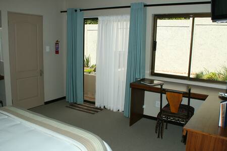 B&B Executive Room 5 - Bed & Breakfast