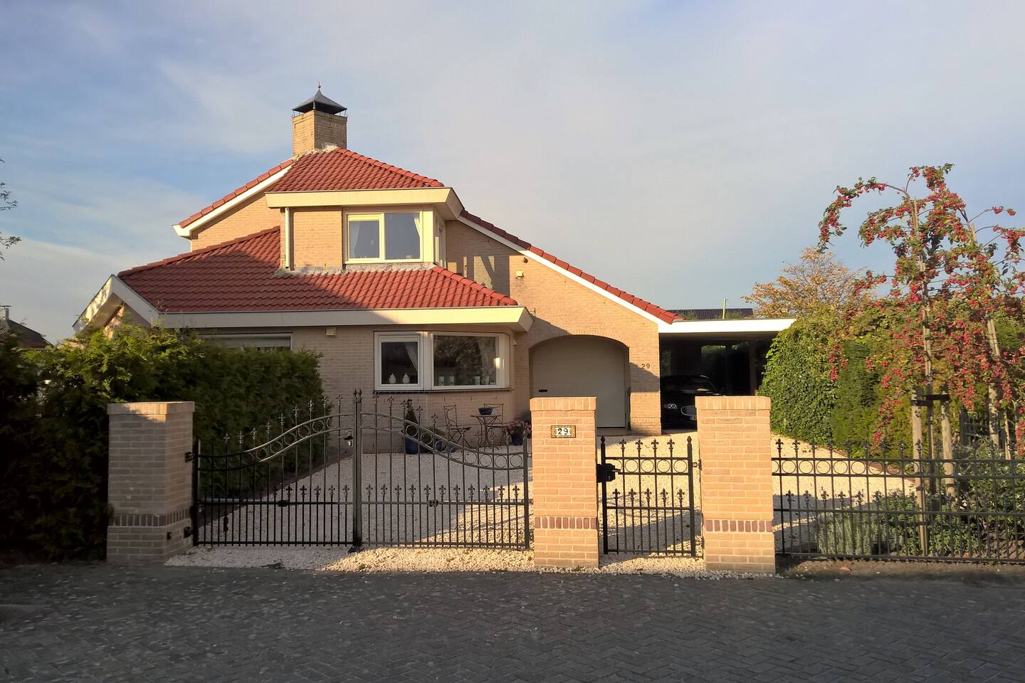 Luxe villa aan open water villa's te huur in lemmer Wunderschne bedden en ruimte