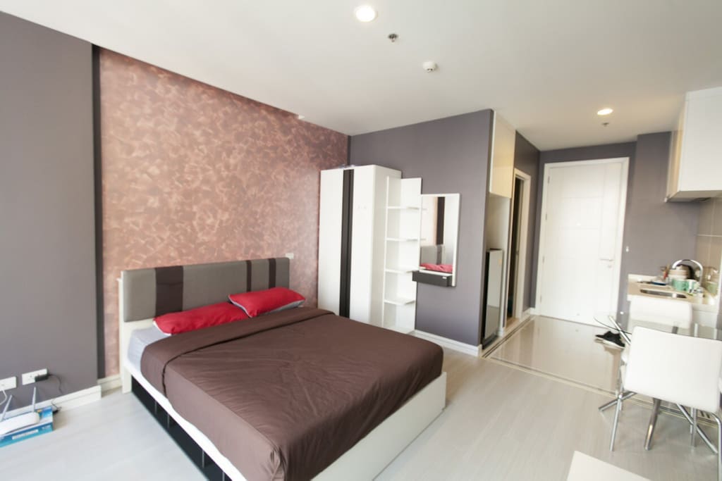 GET LUCKY (B460) / 31FL / STUDIO / MRT /WIFI /POOL