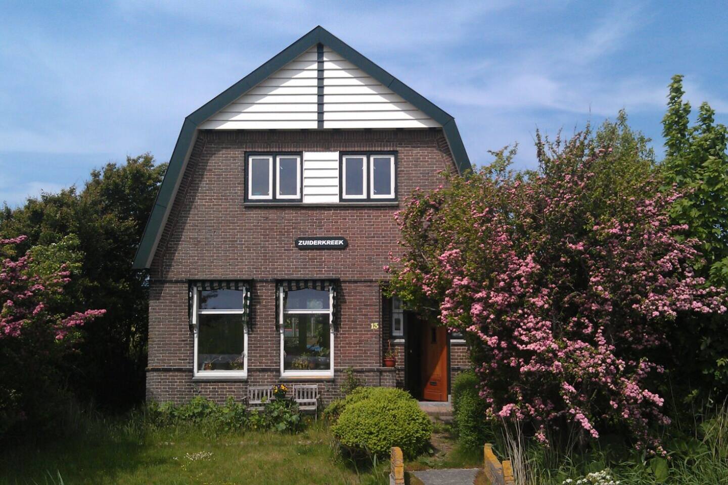 Top 20 vakantiehuizen de cocksdorp, vakantiewoningen ... Woonkamer bruin berry