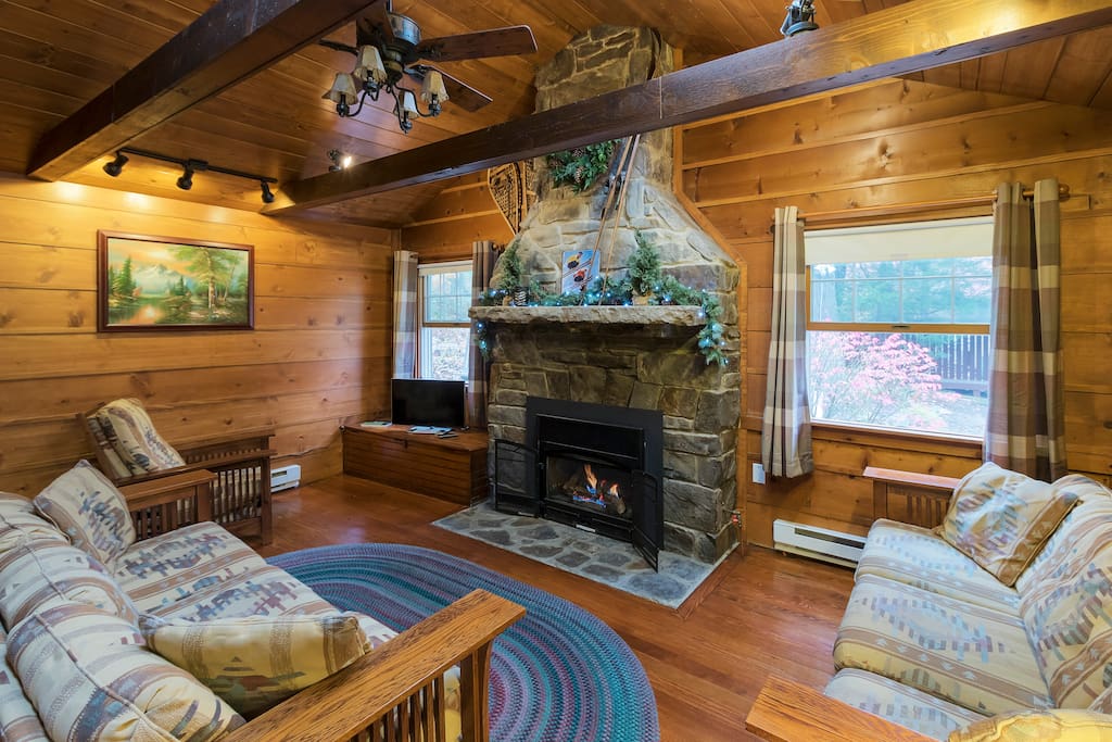 Rockcliffe Cottage Houses for Rent in Seven Springs