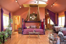 Elegant & Romantic Luxury Cottage! 