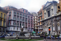 Relax in the heart of Naples.
